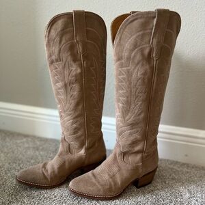 Tecovas Abby Women’s Suede Cowboy Boots in Driftwood Size 7.5 (with box)